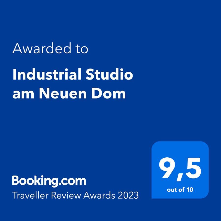 Industrial Studio Am Neuen Dom Linz Exterior photo